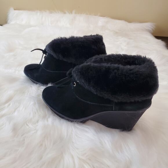 B. Makowsky  Wedge Booties Size 9 Nellie Black Suede Faux Fur Wedge Booties - Picture 8 of 11